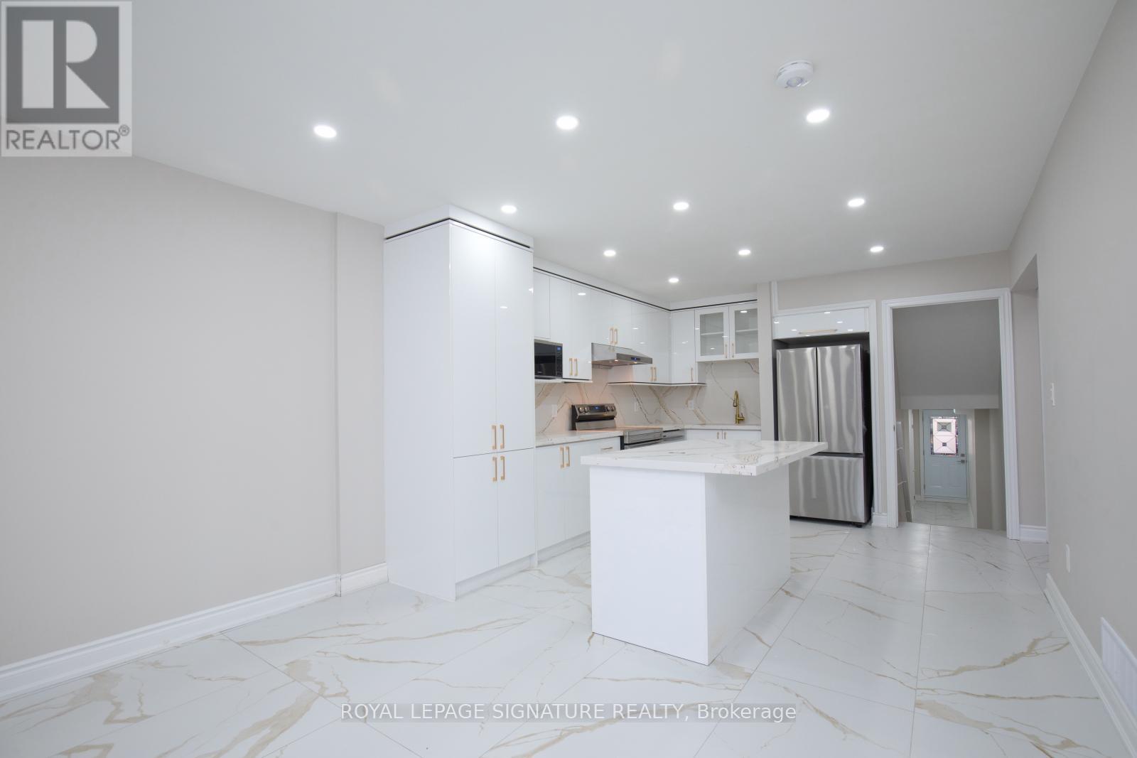 Main - 291 Royal Salisbury Way, Brampton (Madoc), Ontario  L6V 3G4 - Photo 11 - W12765086