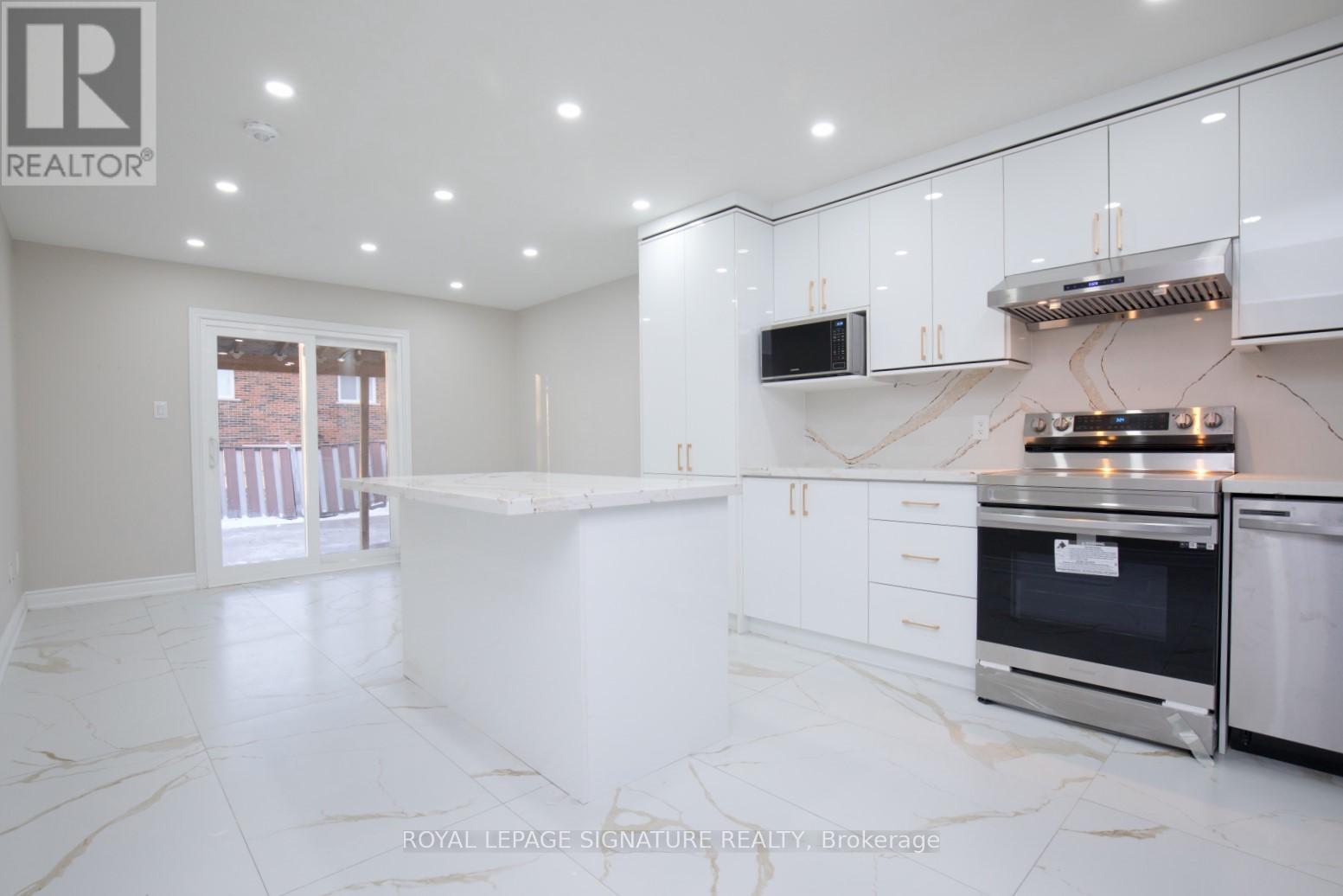 Main - 291 Royal Salisbury Way, Brampton (Madoc), Ontario  L6V 3G4 - Photo 3 - W12765086