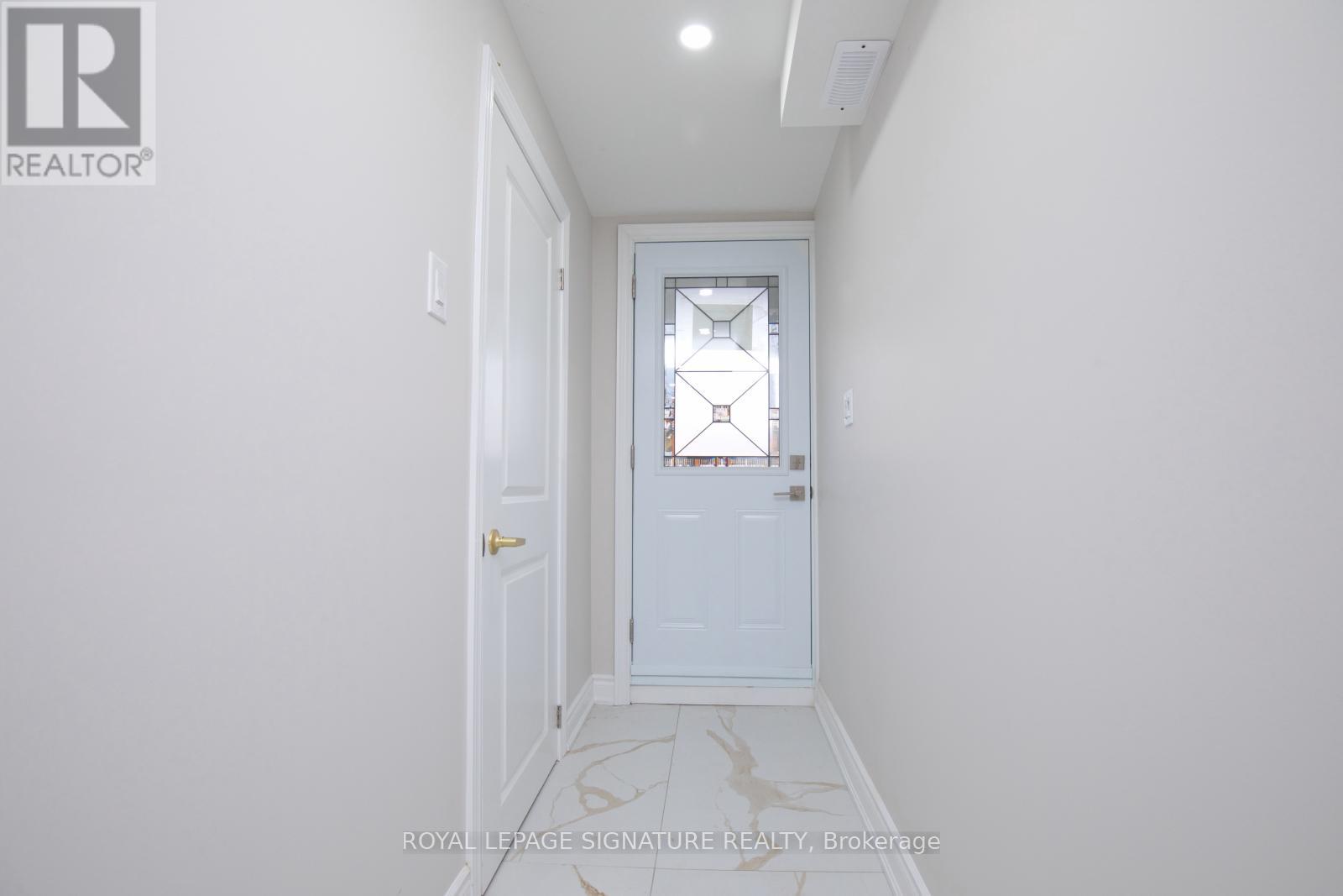 Main - 291 Royal Salisbury Way, Brampton (Madoc), Ontario  L6V 3G4 - Photo 5 - W12765086