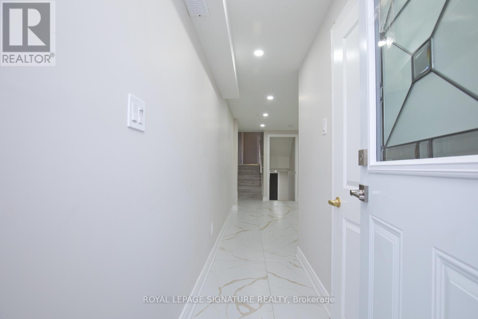 Main - 291 Royal Salisbury Way, Brampton (Madoc), Ontario  L6V 3G4 - Photo 6 - W12765086