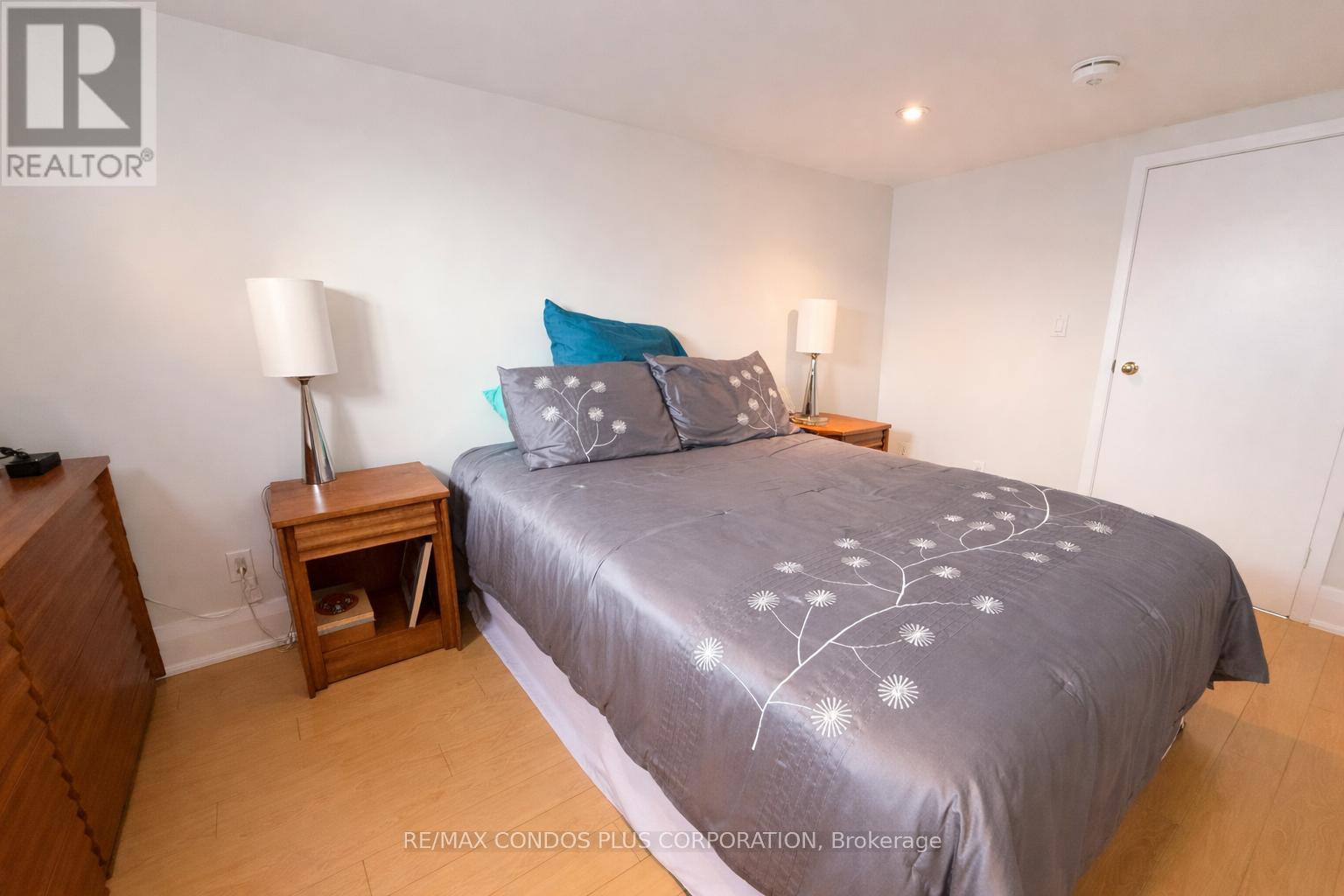 Lower Level - 32 Harrow Drive, Toronto (Brookhaven-Amesbury), Ontario  M6M 2X3 - Photo 8 - W12765100