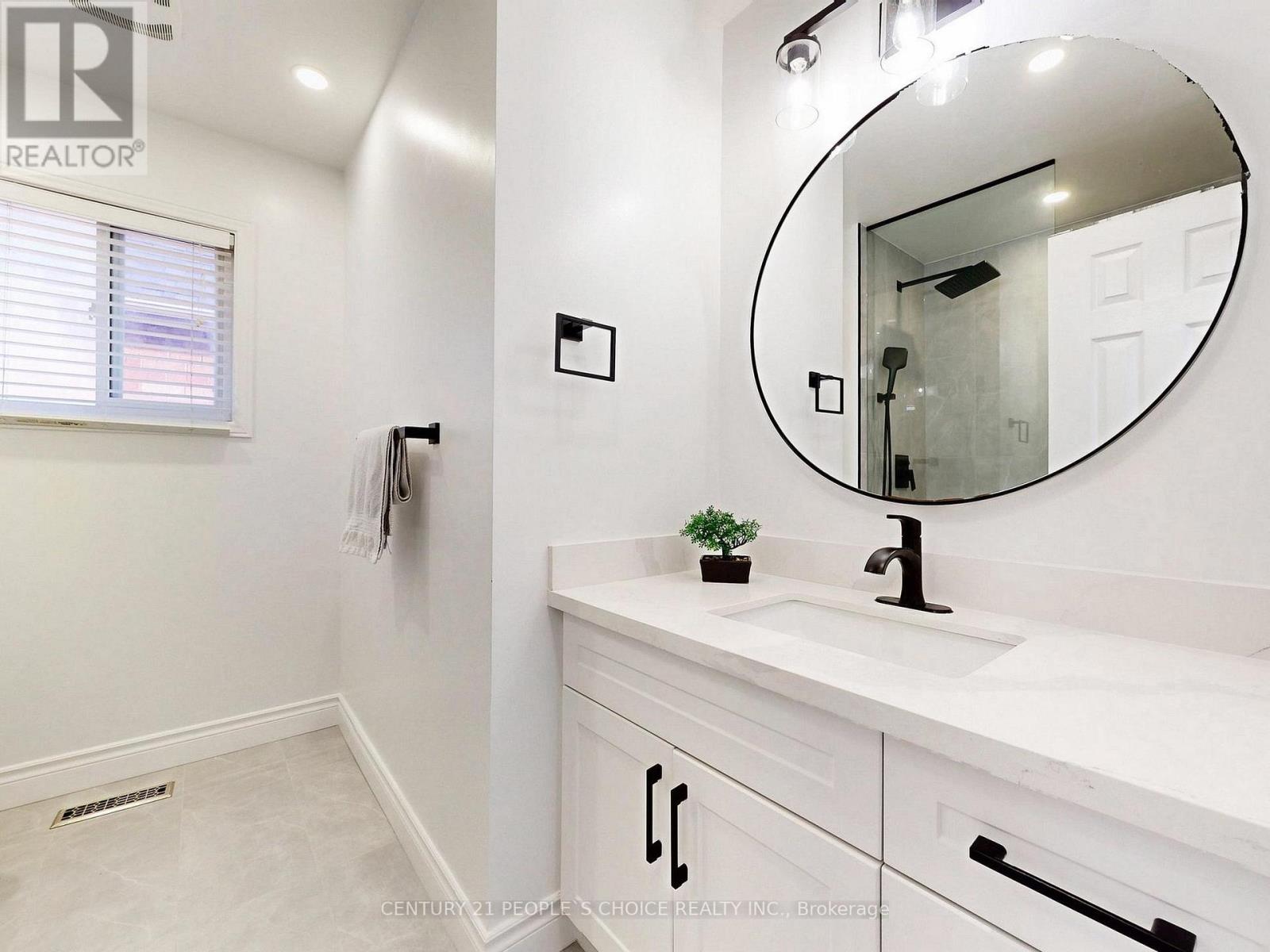 6607 Skipper Way, Mississauga (Meadowvale Village), Ontario  L5W 1P8 - Photo 40 - W12765168