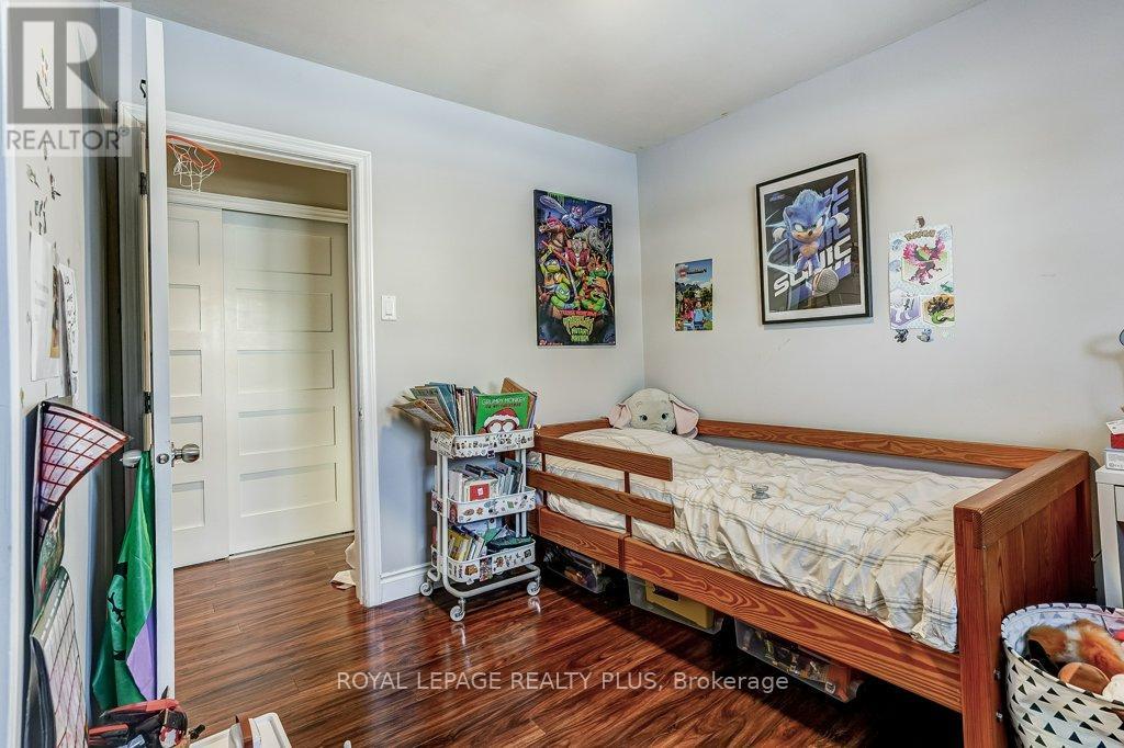 1980 Hartland Drive, Mississauga, Ontario  L5J 1M6 - Photo 15 - W12765178