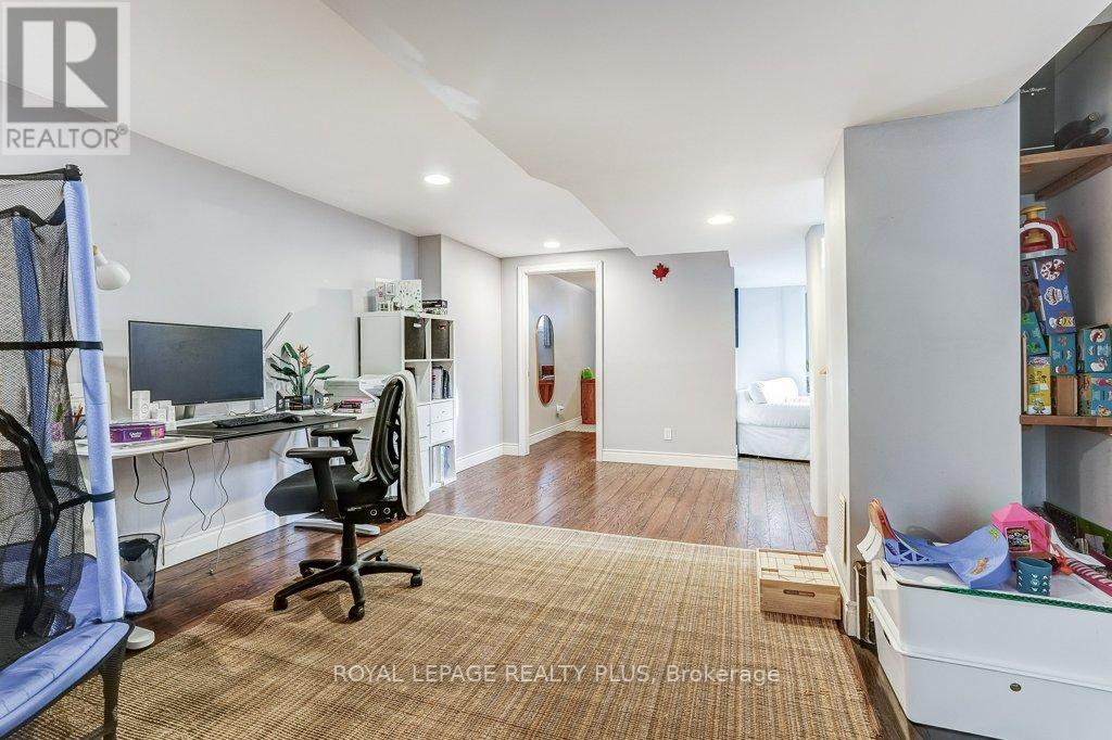 1980 Hartland Drive, Mississauga, Ontario  L5J 1M6 - Photo 22 - W12765178