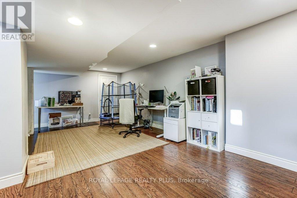 1980 Hartland Drive, Mississauga, Ontario  L5J 1M6 - Photo 23 - W12765178