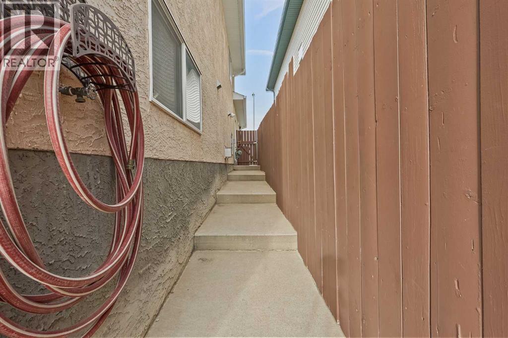 50 Peigan Court W, Lethbridge, Alberta  T1K 7K6 - Photo 39 - A2282684