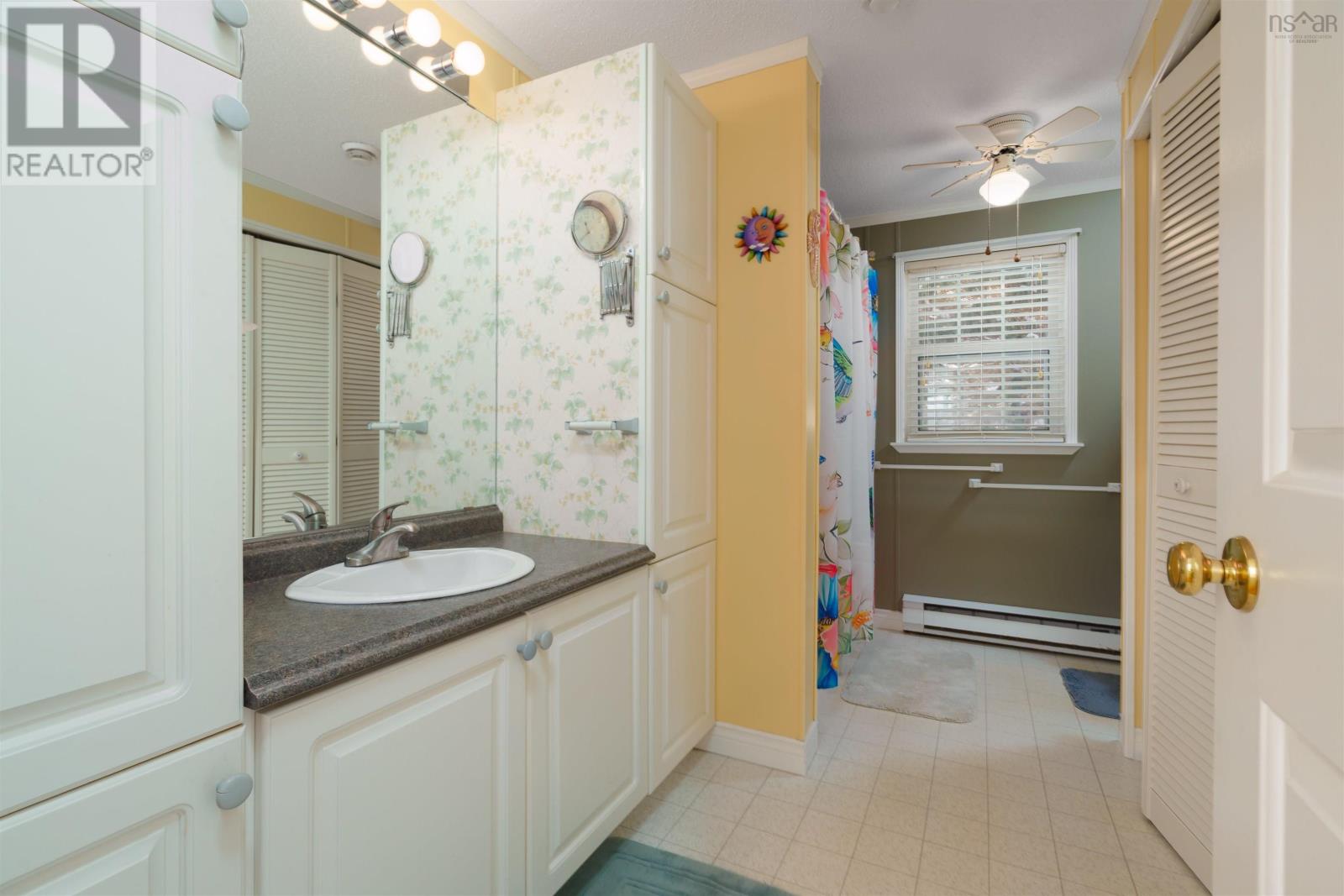 9 Ninth Street, Hammonds Plains, Nova Scotia  B4B 0C9 - Photo 12 - 202602255