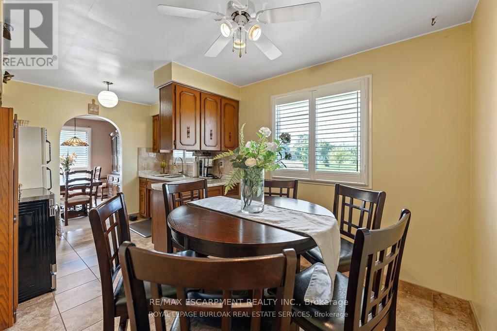 299 Eastdale Boulevard, Hamilton (Stoney Creek), Ontario  L8E 3W9 - Photo 17 - X12765098