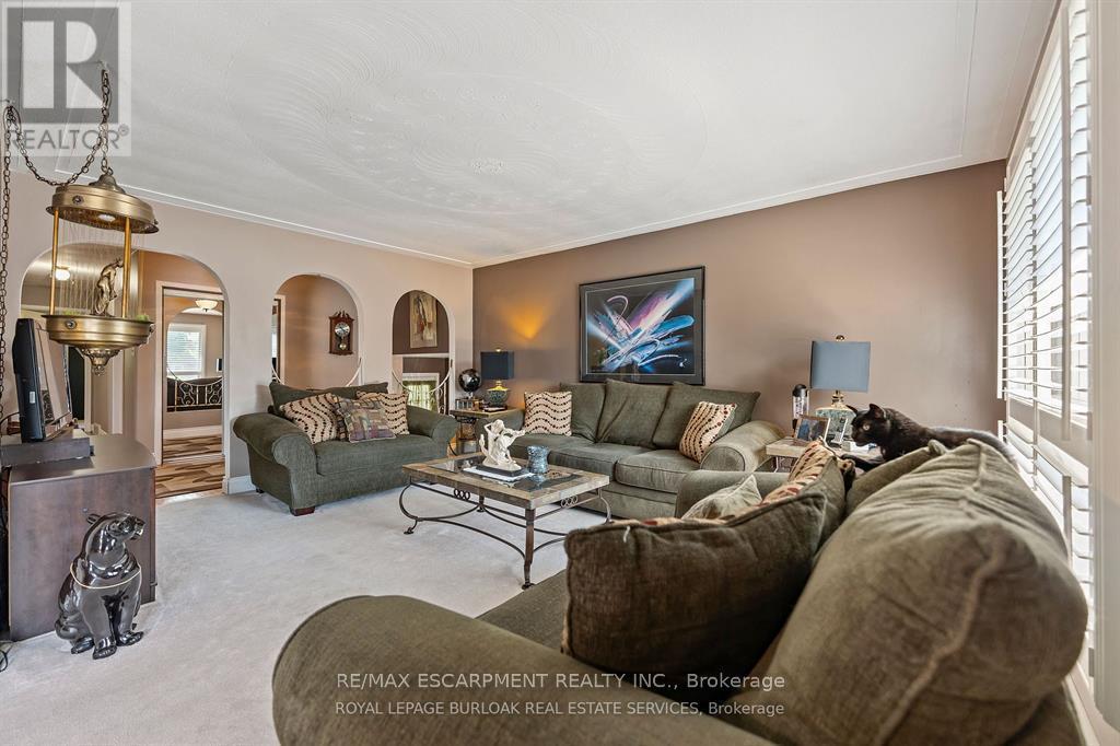 299 Eastdale Boulevard, Hamilton (Stoney Creek), Ontario  L8E 3W9 - Photo 9 - X12765098