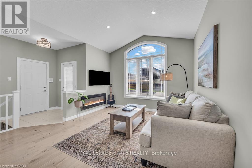 20 Schertzberg Lane, Brantford, Ontario  N3T 0B3 - Photo 15 - X12765128