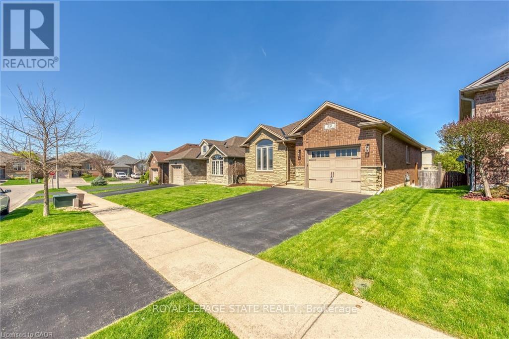 20 Schertzberg Lane, Brantford, Ontario  N3T 0B3 - Photo 3 - X12765128