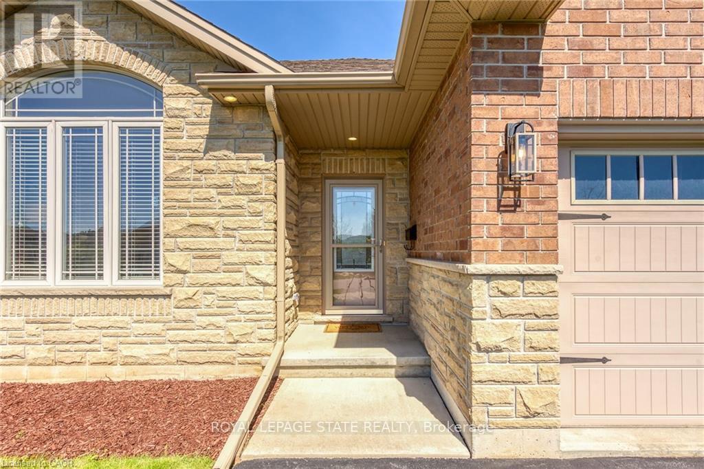 20 Schertzberg Lane, Brantford, Ontario  N3T 0B3 - Photo 4 - X12765128