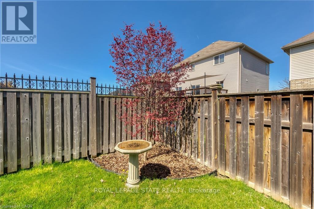 20 Schertzberg Lane, Brantford, Ontario  N3T 0B3 - Photo 48 - X12765128