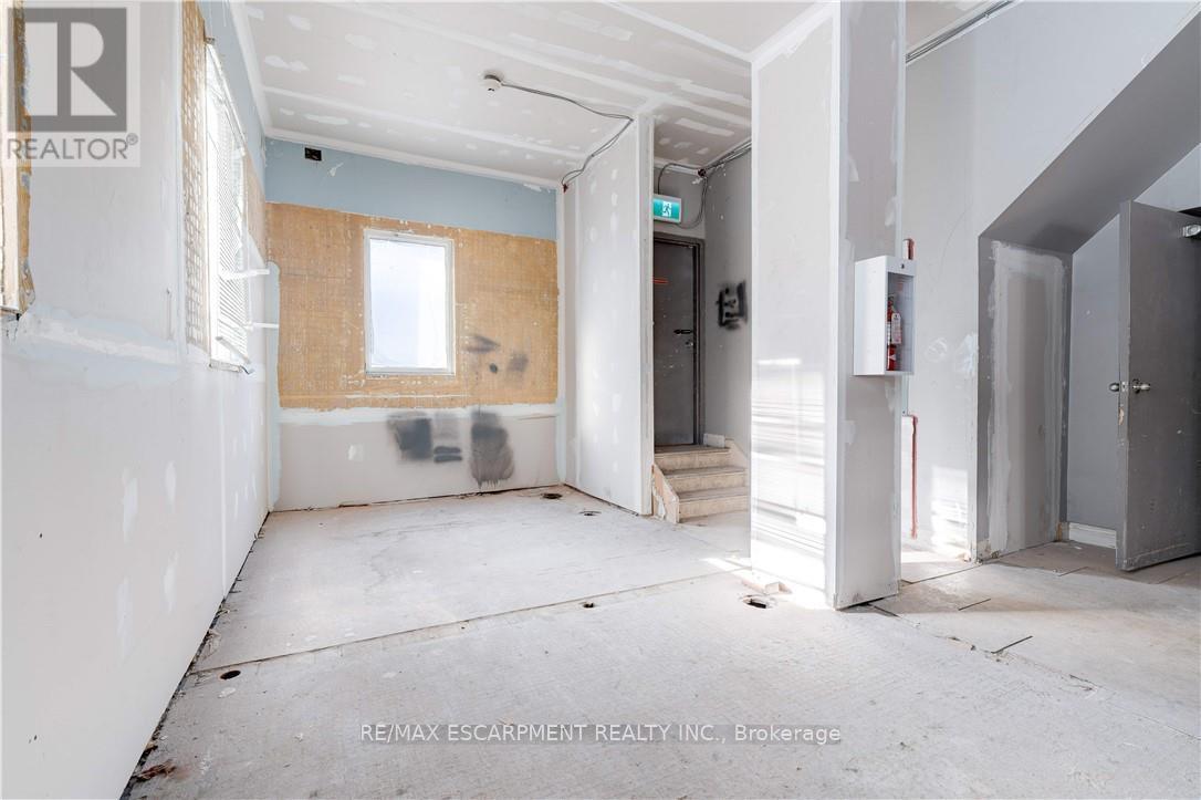 90 John Street S, Hamilton (Corktown), Ontario  L8N 2C1 - Photo 8 - X12765144