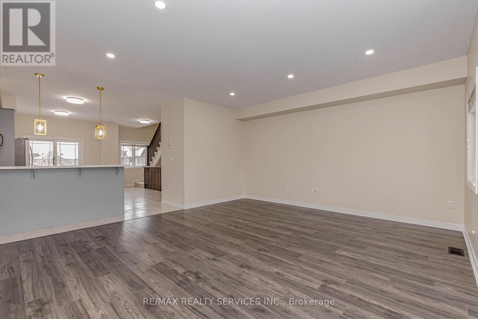 41 Crossings Way N, Hamilton (Stoney Creek), Ontario  L0R 1P0 - Photo 18 - X12765146