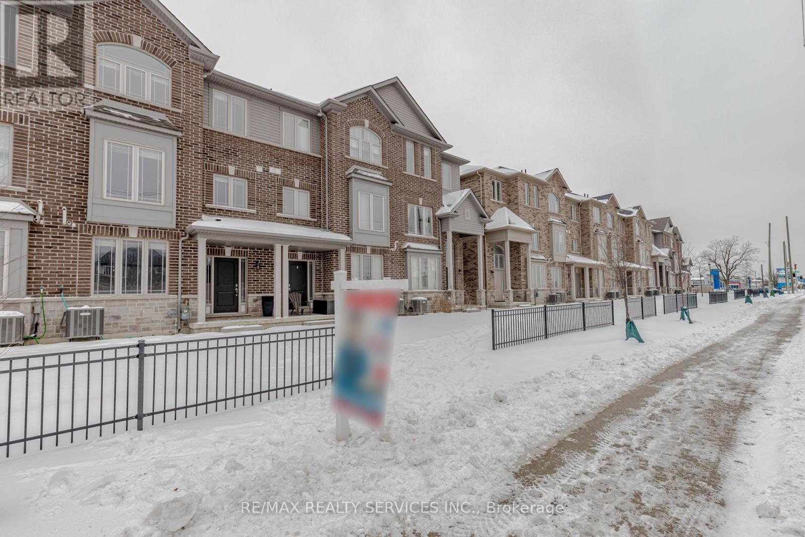 41 Crossings Way N, Hamilton (Stoney Creek), Ontario  L0R 1P0 - Photo 44 - X12765146