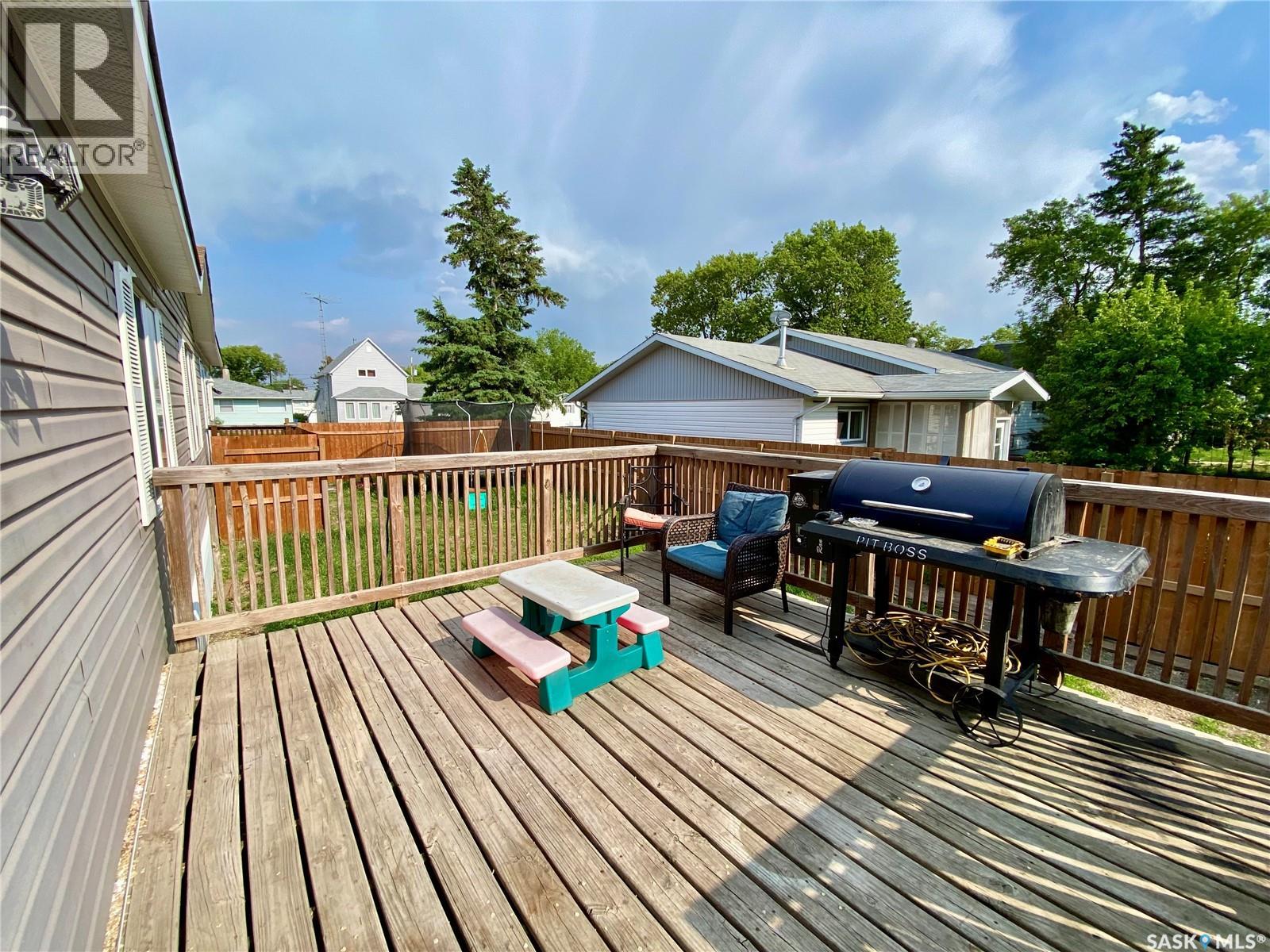 114 3 Street E, Carnduff, Saskatchewan  S0C 0S0 - Photo 23 - SK008308