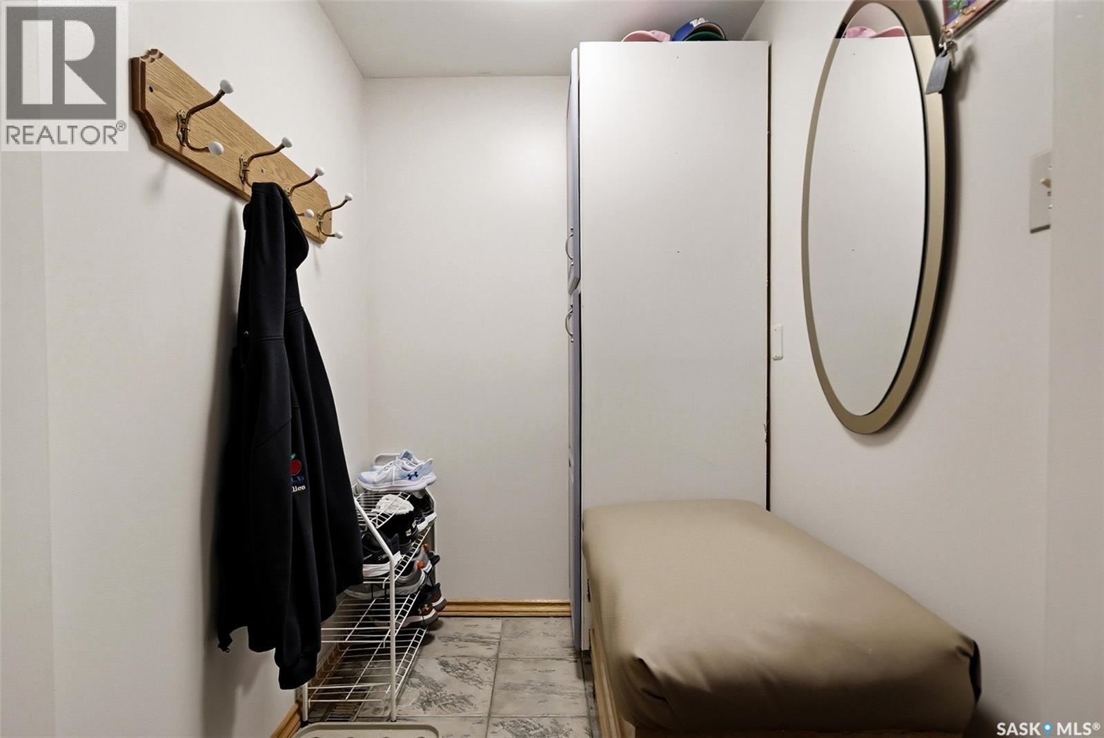 1243 James Crescent, Regina, Saskatchewan  S4N 6A4 - Photo 15 - SK027900