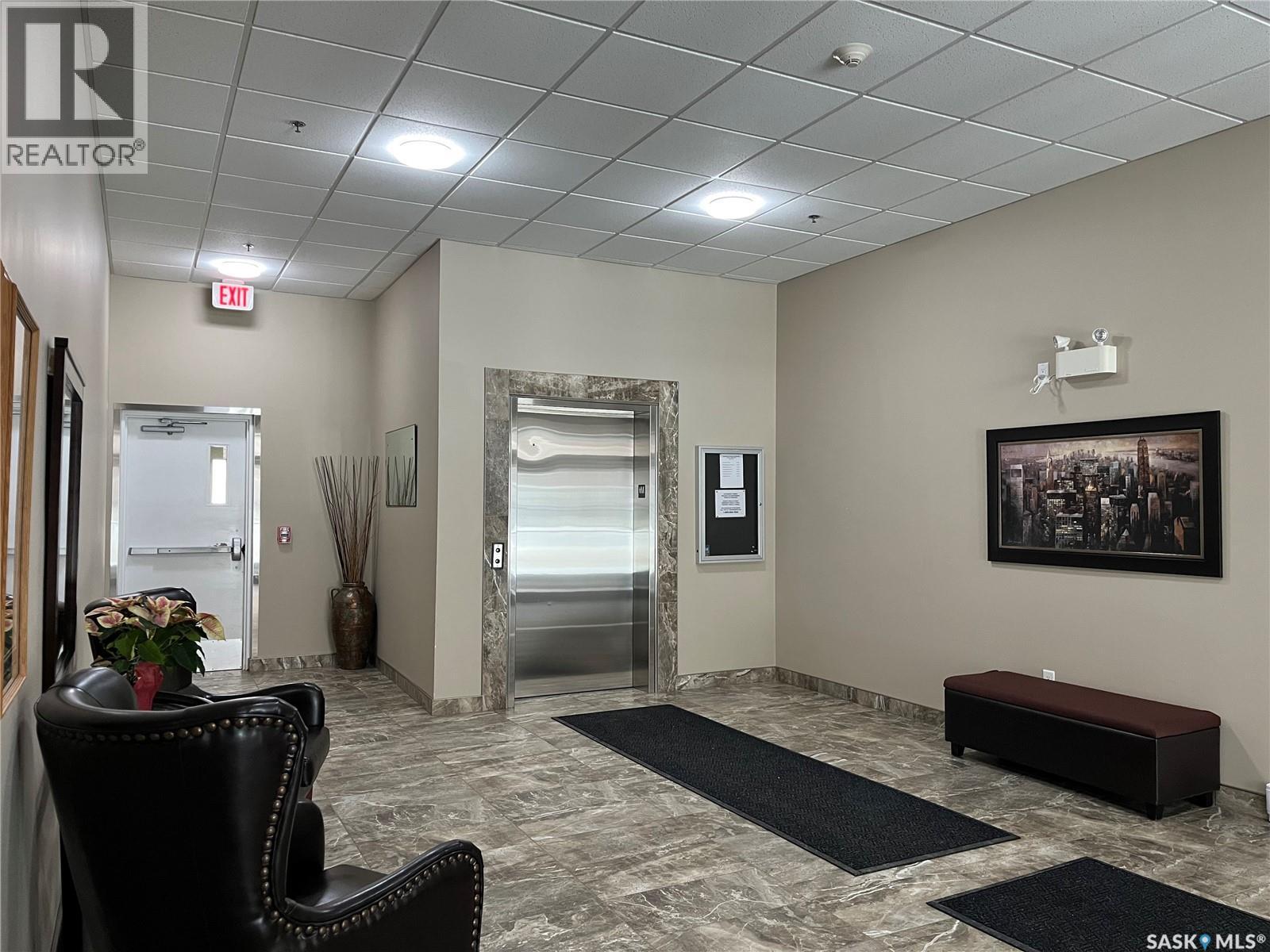 320 1715 Badham Boulevard, Regina, Saskatchewan  S4P 0M9 - Photo 3 - SK027889