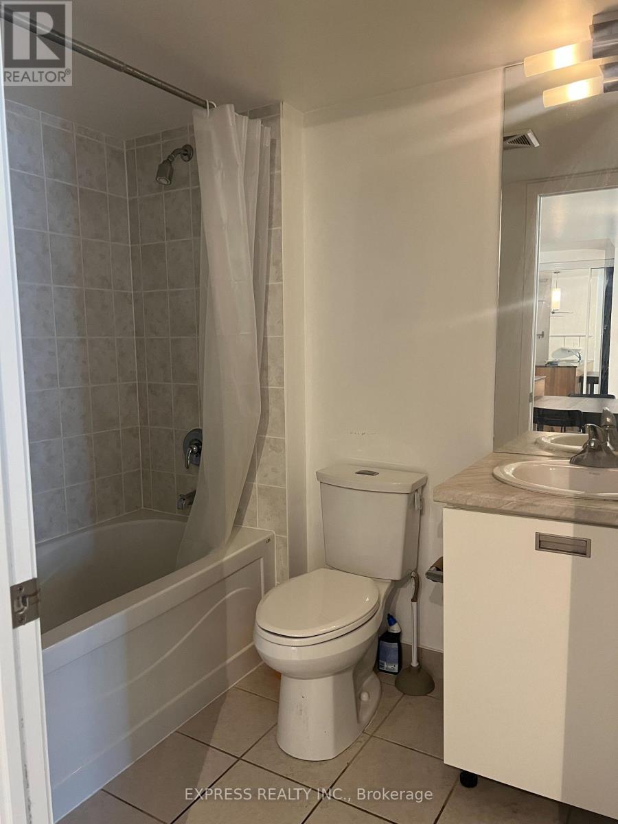 1601 - 38 Grenville Street, Toronto, Ontario  M4Y 1A5 - Photo 9 - C12763270