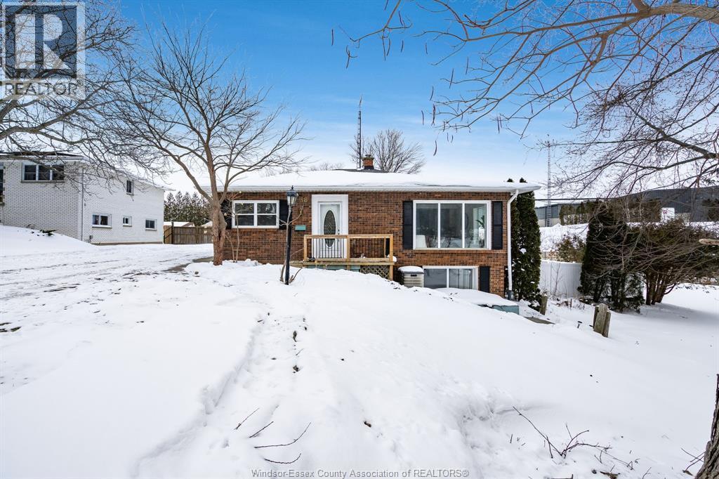 1838 Seacliff Drive, Kingsville, Ontario  N9Y 2M6 - Photo 1 - 26001899