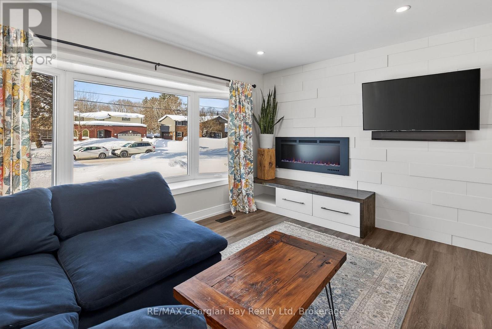 303 Seventh Street E, Midland, Ontario  L4R 4A1 - Photo 7 - S12765376