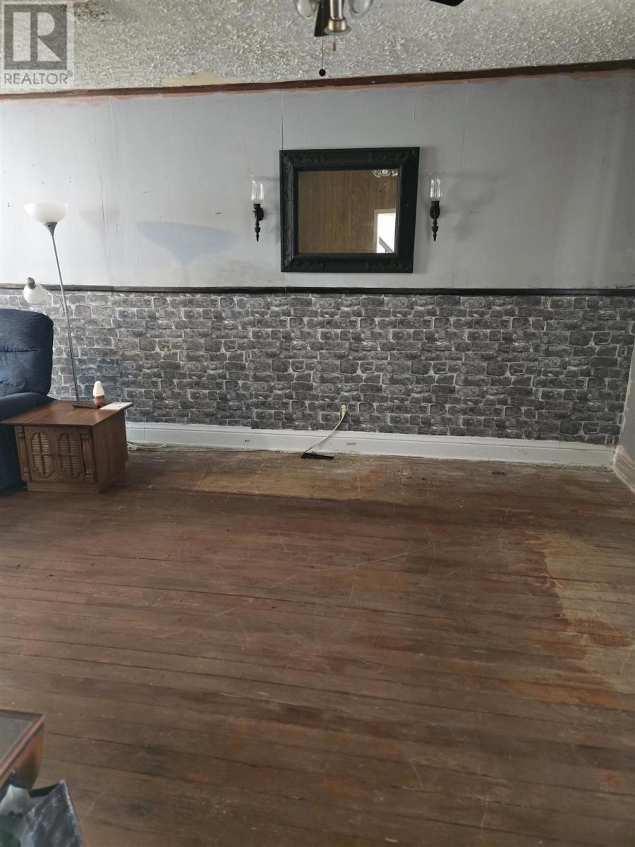 521 Bush St, Sault Ste. Marie, Ontario  P6C 3H8 - Photo 7 - SM252365