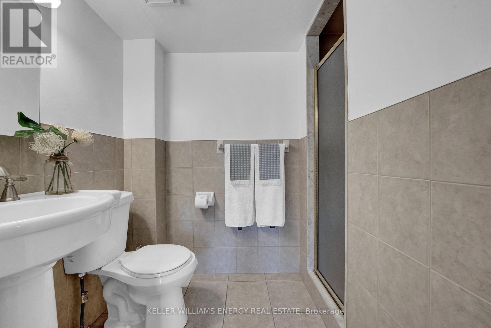 302 - 80 Athol Street E, Oshawa (Central), Ontario  L1H 8B7 - Photo 15 - E12765288