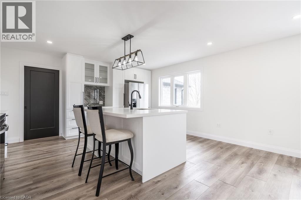 665 Ridge Road W Unit# 2, Grimsby, Ontario  L3M 4E7 - Photo 18 - 40796176