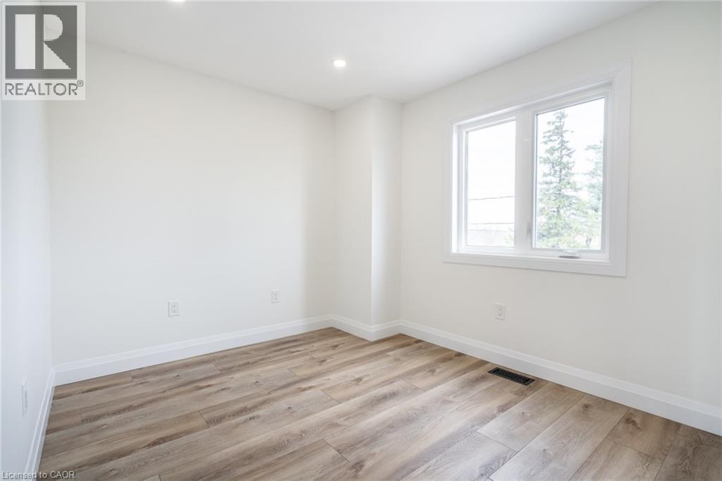 665 Ridge Road W Unit# 2, Grimsby, Ontario  L3M 4E7 - Photo 27 - 40796176