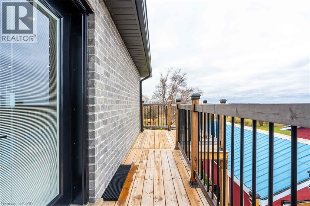 665 Ridge Road W Unit# 2, Grimsby, Ontario  L3M 4E7 - Photo 4 - 40796176