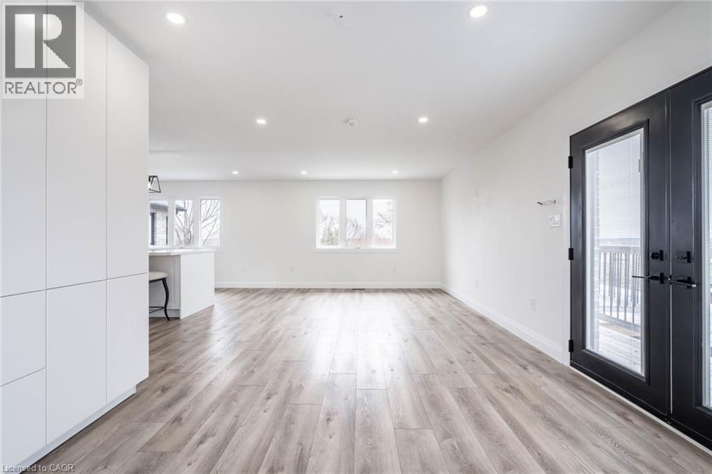 665 Ridge Road W Unit# 2, Grimsby, Ontario  L3M 4E7 - Photo 9 - 40796176