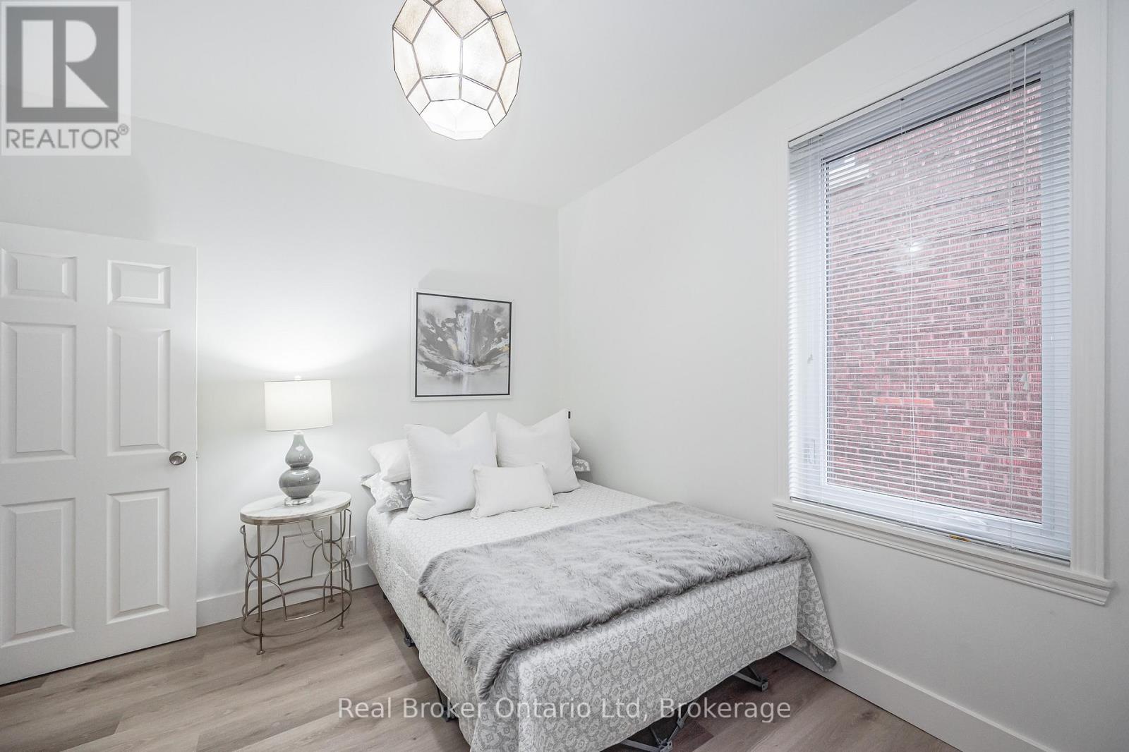 376 York Road, Guelph (St. Patrick's Ward), Ontario  N1E 3H1 - Photo 15 - X12765302