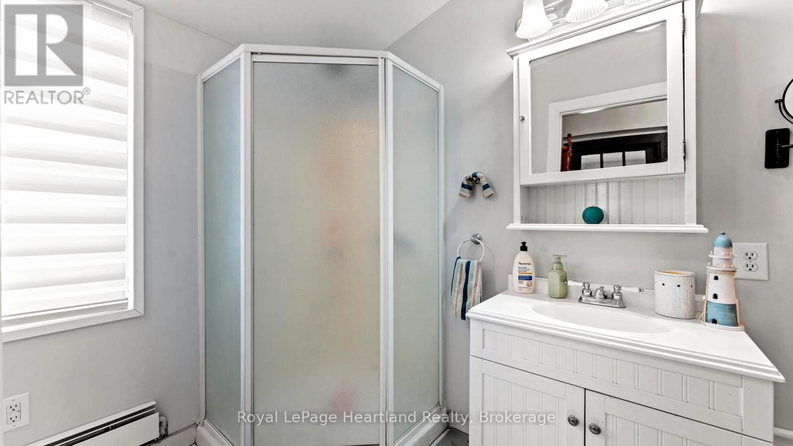 162 Wellington Street S, Goderich, Ontario  N7A 3T4 - Photo 22 - X12765390