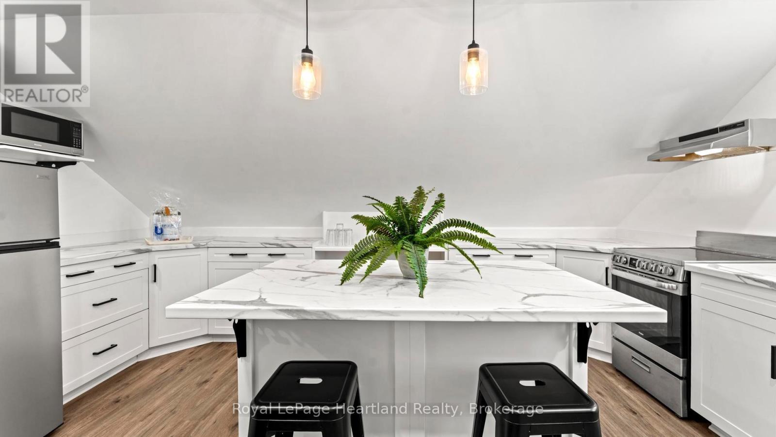 162 Wellington Street S, Goderich, Ontario  N7A 3T4 - Photo 37 - X12765390