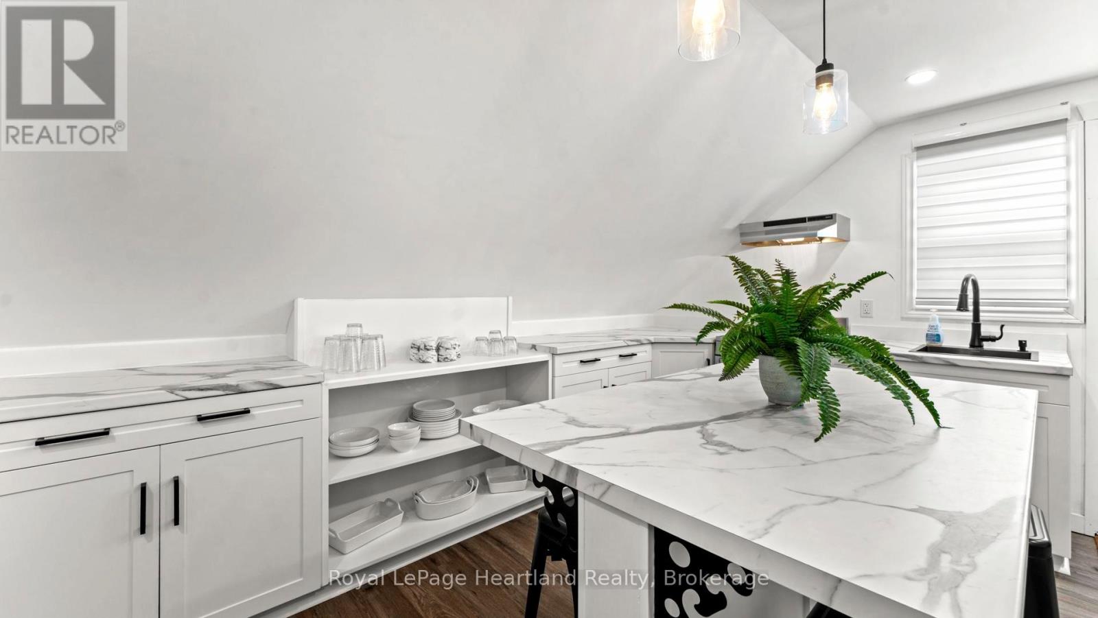 162 Wellington Street S, Goderich, Ontario  N7A 3T4 - Photo 38 - X12765390