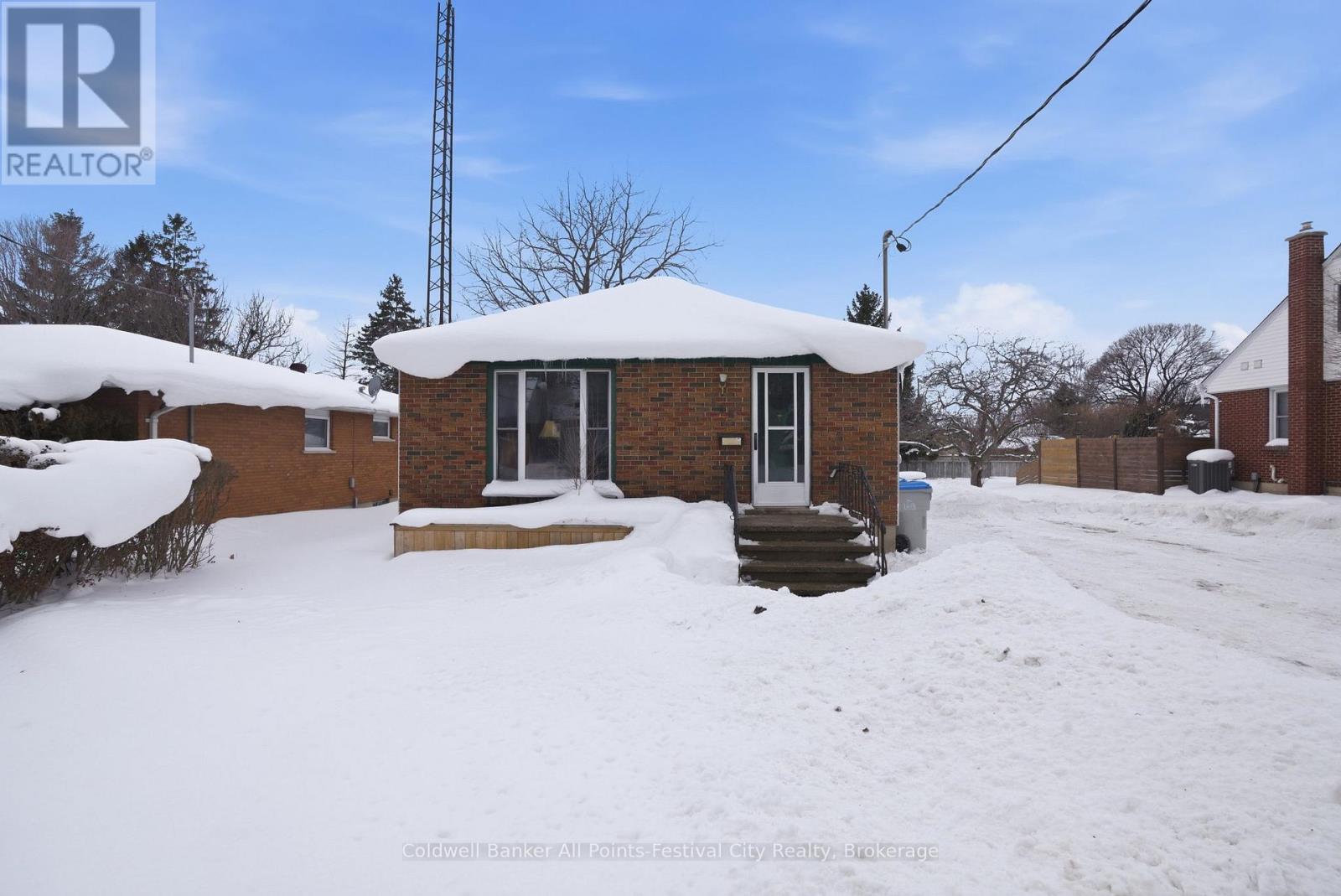 136 Elizabeth Street, Goderich, Ontario  N7A 3T8 - Photo 2 - X12765432