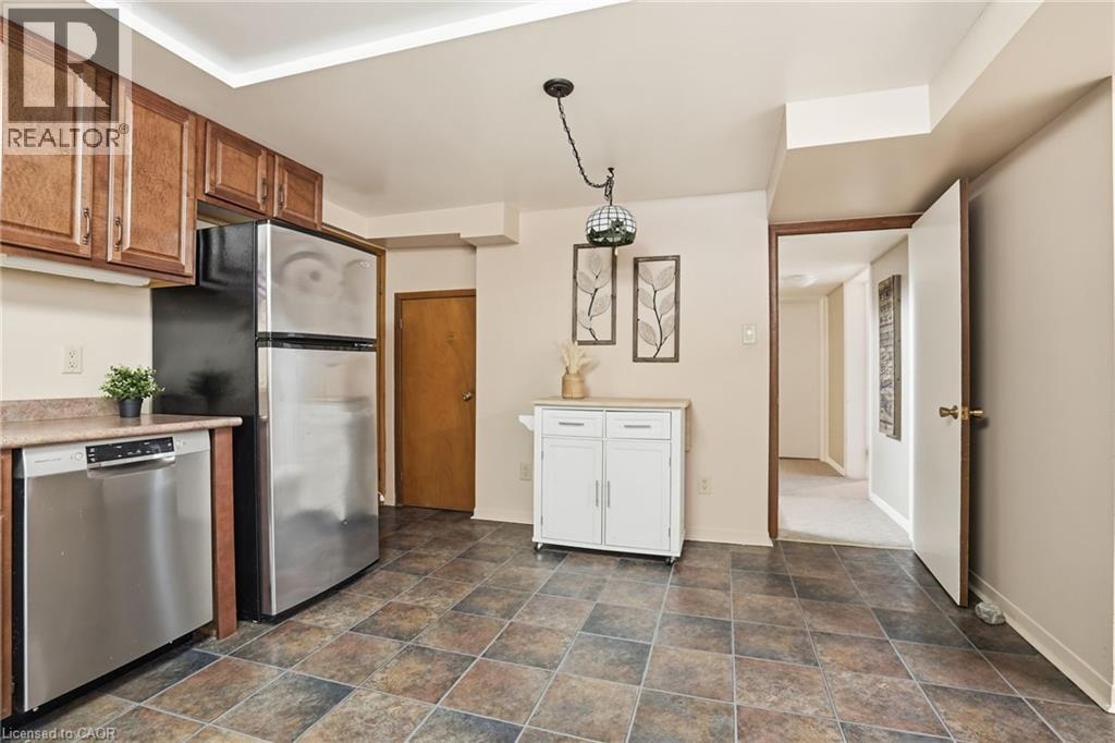 97 Robinhood Drive, Dundas, Ontario  L9H 4G2 - Photo 25 - 40802469