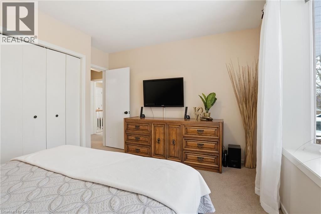 97 Robinhood Drive, Dundas, Ontario  L9H 4G2 - Photo 15 - 40802469