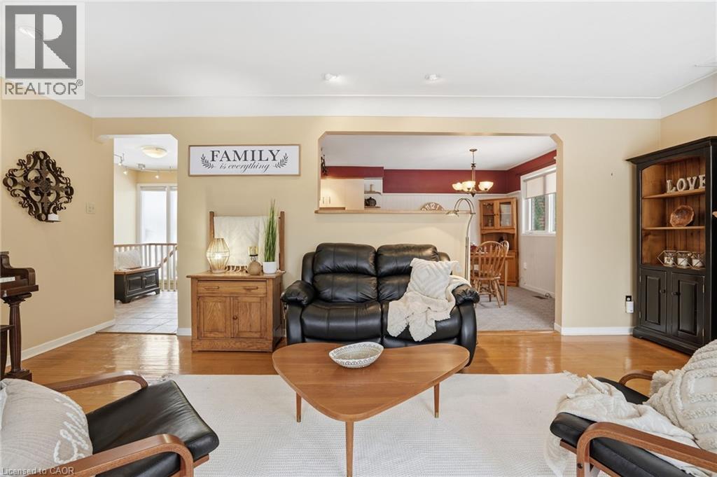 97 Robinhood Drive, Dundas, Ontario  L9H 4G2 - Photo 7 - 40802469