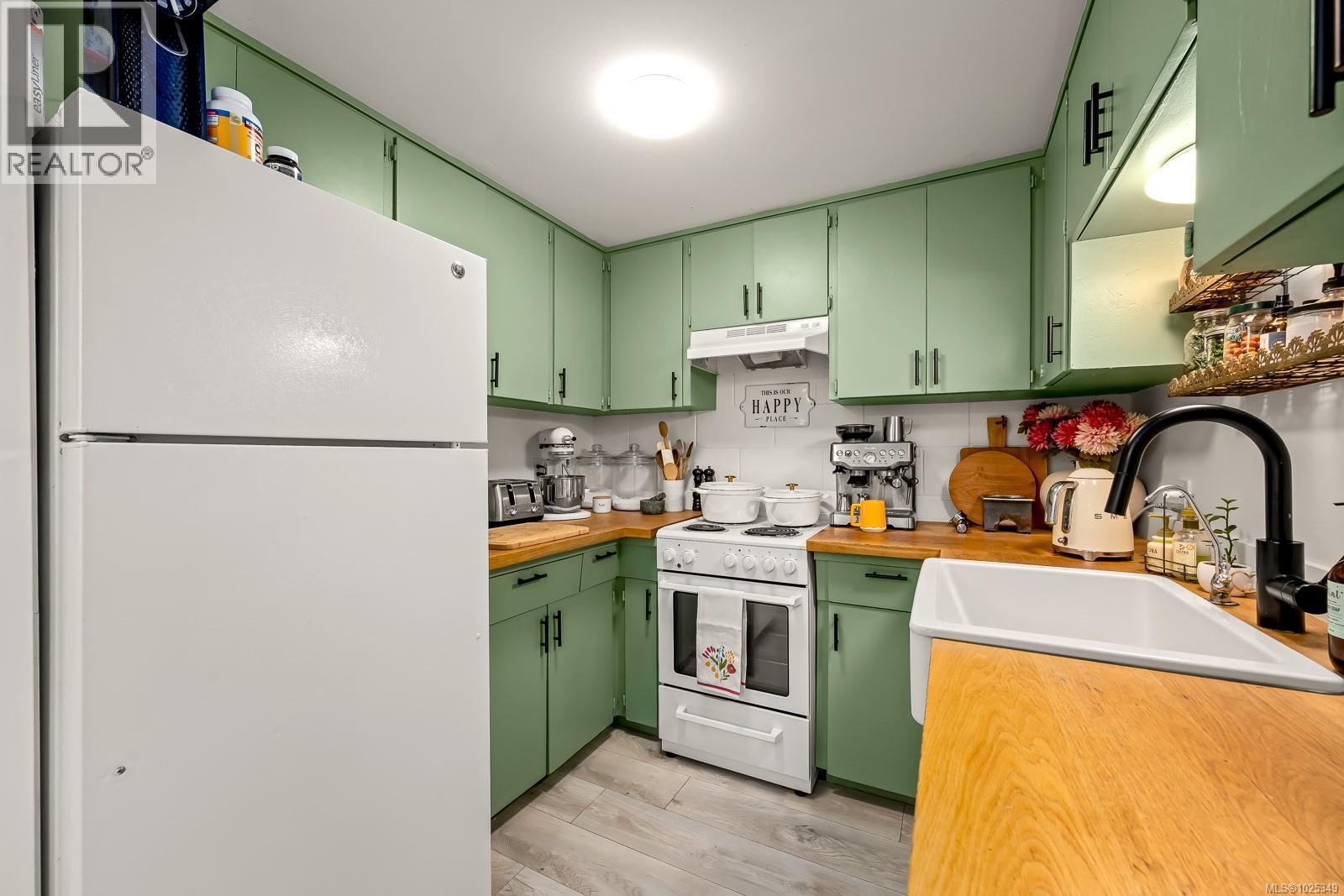 1883 & 1885 England Ave, Courtenay, British Columbia V9N 2P7 - Photo 16 - 1025349