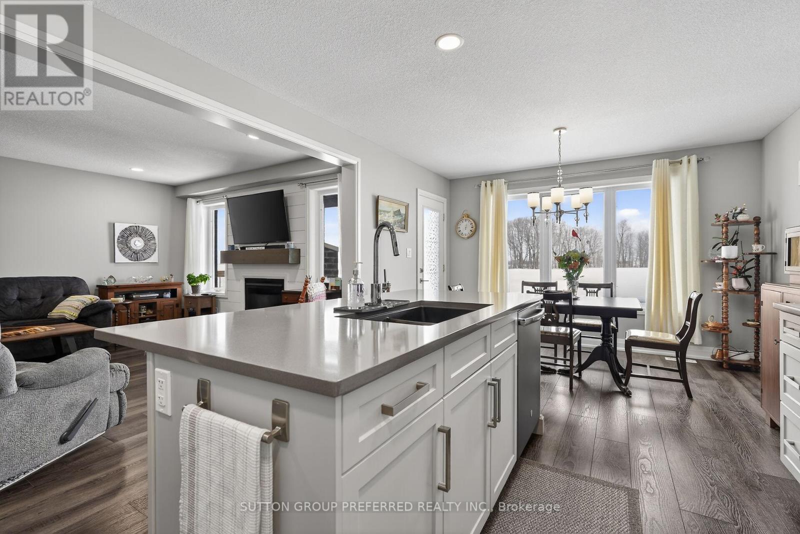 150 Gilmour Drive, Lucan Biddulph, Ontario  N0M 2J0 - Photo 19 - X12765336