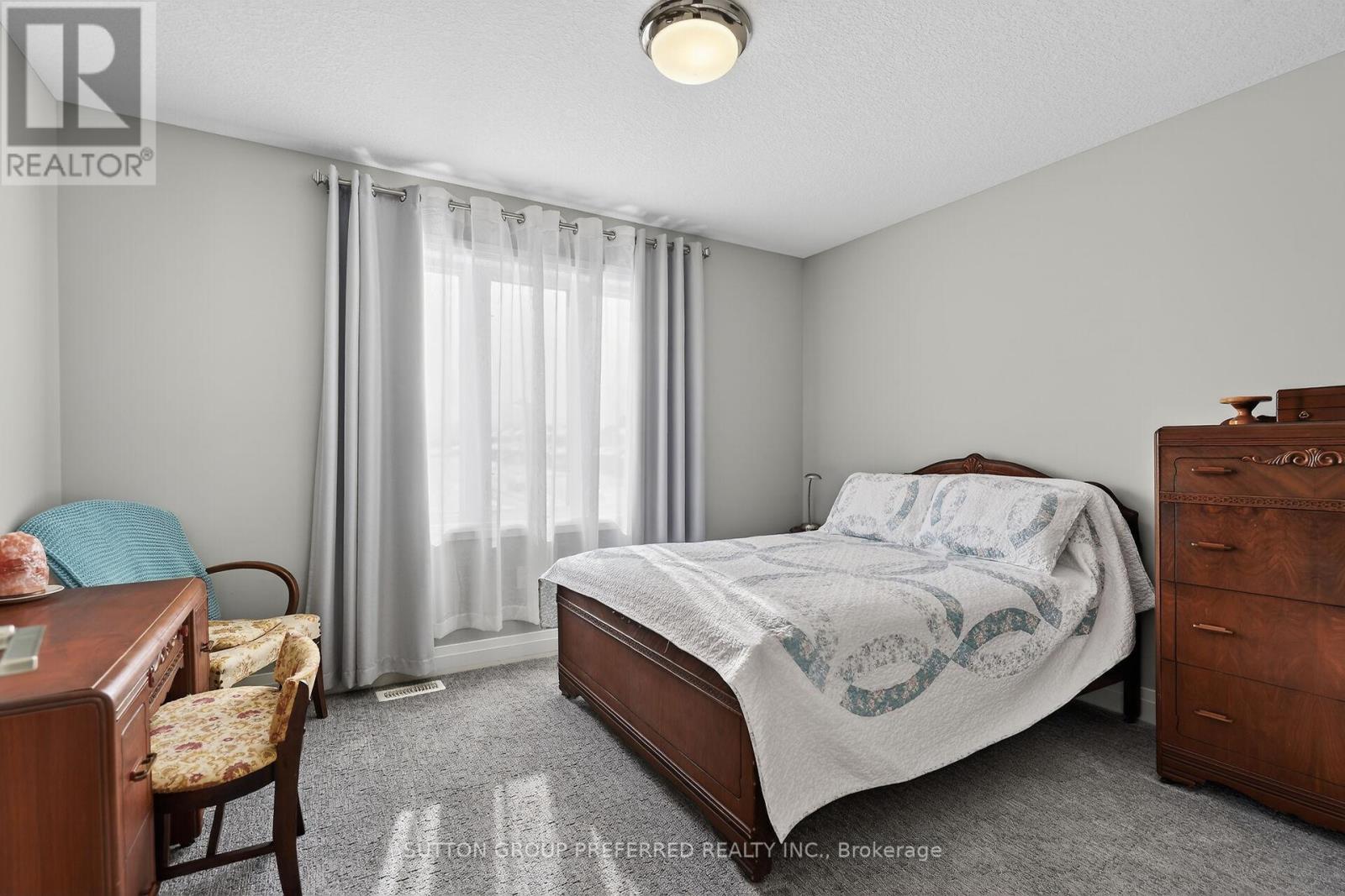 150 Gilmour Drive, Lucan Biddulph, Ontario  N0M 2J0 - Photo 31 - X12765336