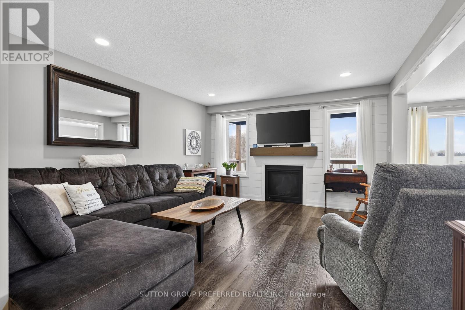 150 Gilmour Drive, Lucan Biddulph, Ontario  N0M 2J0 - Photo 9 - X12765336