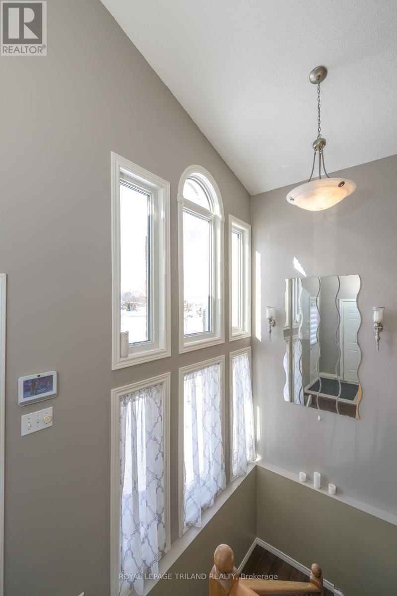 154 Oldham Street, London South, Ontario  N5Z 5E1 - Photo 9 - X12765406