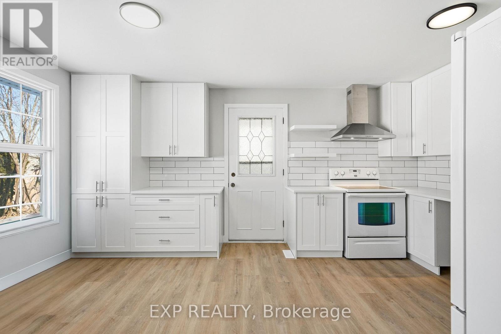 2158 Fillmore Crescent, Ottawa, Ontario  K1J 6A4 - Photo 10 - X12765344