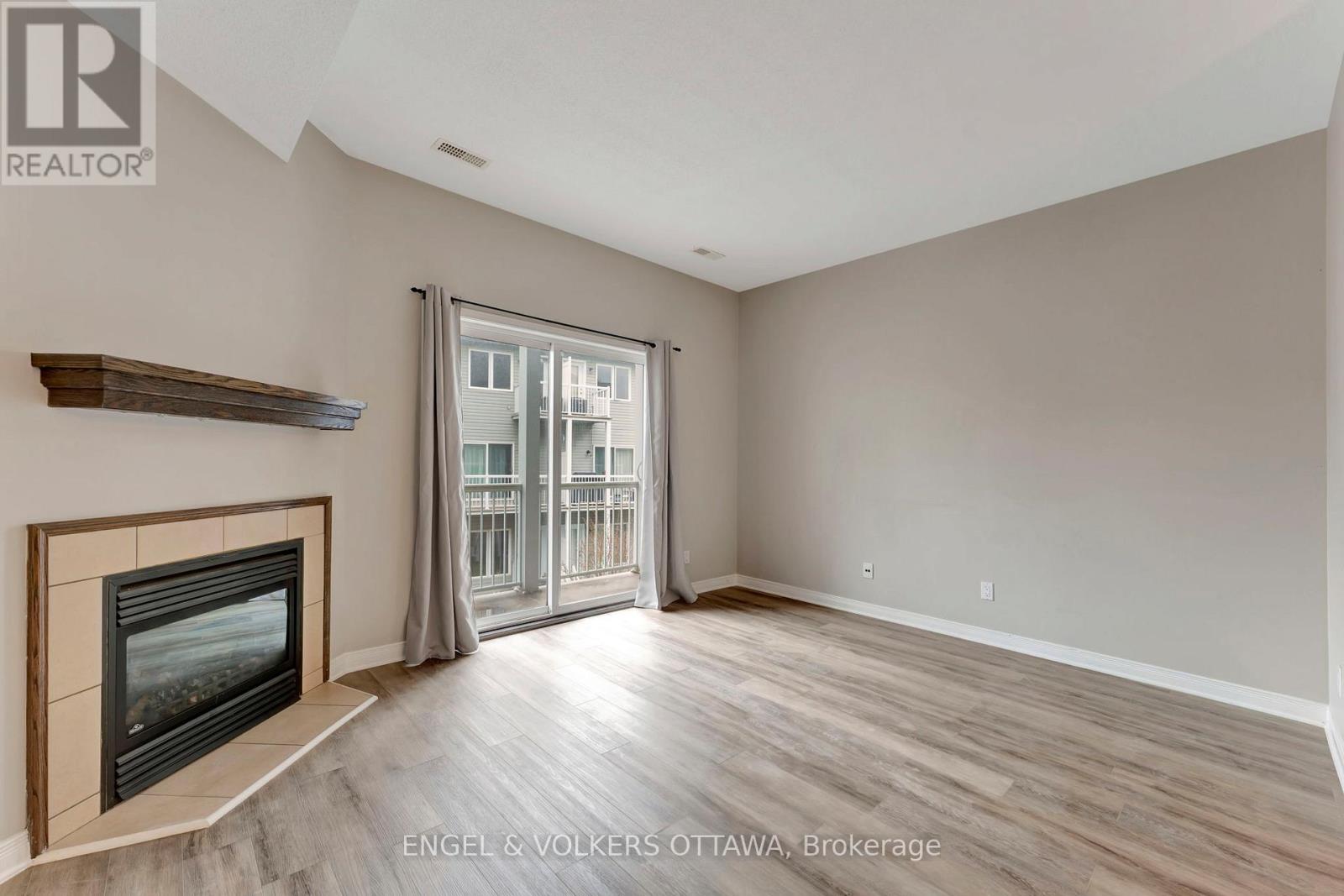 33 - 949 Cummings Avenue, Ottawa, Ontario  K1J 7R9 - Photo 8 - X12765394