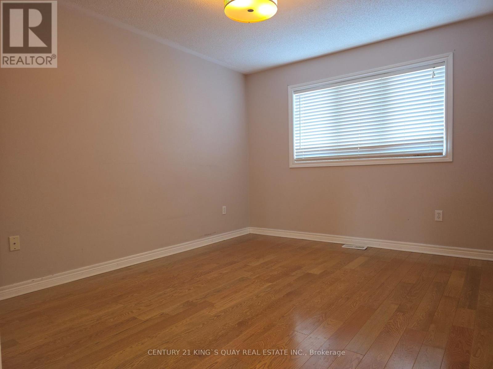 120 Flagstone Way, Newmarket, Ontario  L3X 2Z8 - Photo 6 - N12610906