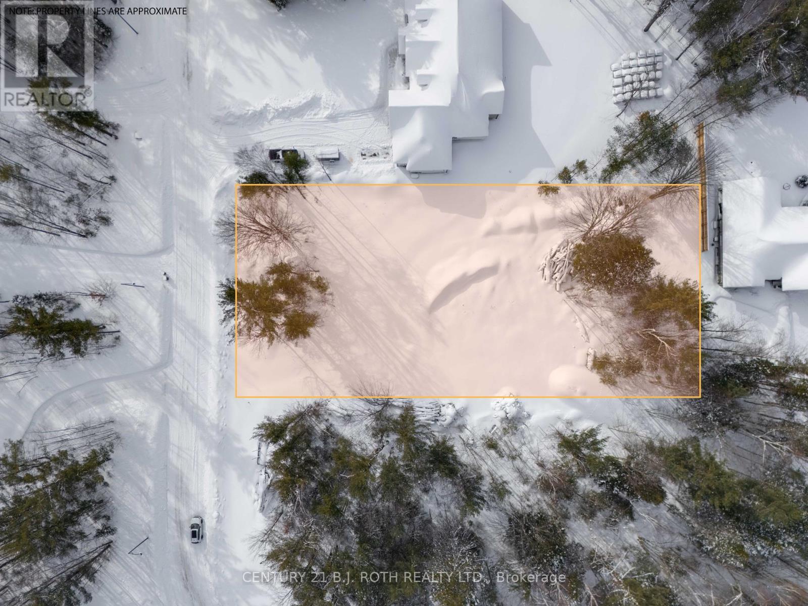 35 Marni Lane, Springwater, Ontario  L0L 2K0 - Photo 8 - S12742234