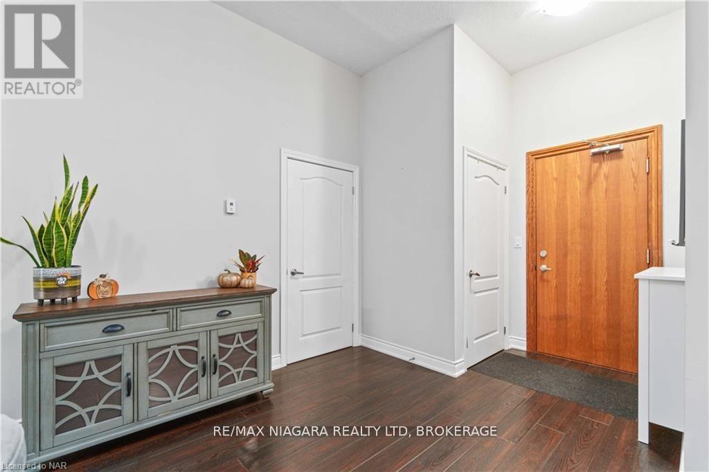 132 - 8111 Forest Glen Drive, Niagara Falls, Ontario  L2H 2Y7 - Photo 2 - X12765274